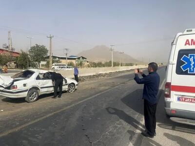 واژگونی پژو پارس در شازند، هفت مصدوم برجای گذاشت