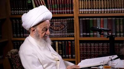 آیت‌الله مکارم شیرازی: هر کسی که رهبری و مرجعیت را تهدید کند محارب است