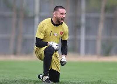 گندوز هم از پرسپولیس می‌رود هم از ایران