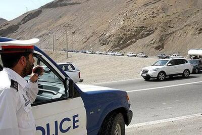 خودرو پژو با رانندگی نوجوان ۱۳ ساله در نایین متوقف شد