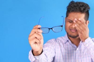 عینکتان را حرفه ای تمیز کنید