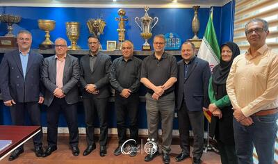 رئیس هیئت مدیره گروه صنایع پتروشیمی خلیج فارس به باشگاه استقلال رفت! - پارس فوتبال