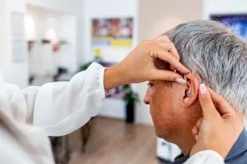 عوارض جانبی استفاده از سمعک کدامند؟ - سبک ایده آل