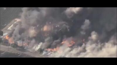 انفجار هولناک انبار لوازم آتش بازی در کالیفرنیا