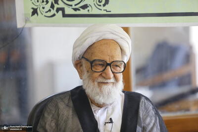 آیت الله مسعودی خمینی: دشمن برای 50 سال آینده فکر می کند؛ بزرگان باید به‌خوبی درباره این موضوع صحبت کنند