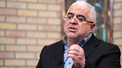 انسجام و همصدایی مردم ایران بی‌نظیر بود/ خائن کسی است که برای تاج‌وتخت، مردمش را قربانی می‌کند
