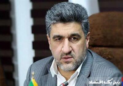 وزیر اقتصاد و رییس کل بانک مرکزی از بورس حمایت می کنند