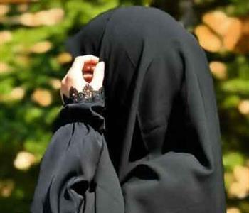 یک مدل بستن روسری ساده اما شیک و مرتب