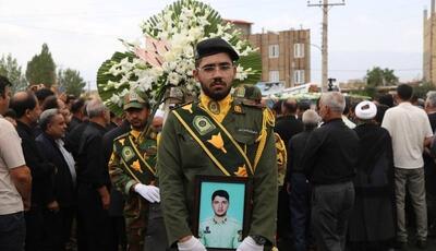 عکس/ تشییع باشکوه یکی از شهدای حمله اسرائیل در شهرستان اهر