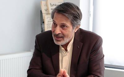 توضیح عماد‌الدین باقی درباره اشتباهش پیرامون خبر آزادی سعید مدنی: خبر آزادی آقای مددی از اعضای سندیکای اتوبوسرانی را شنیدم؛ چون شباهت این دو نام در صحبت تلفنی زیاد بود، اشتباه کردم / این اشتباه نتیجه ذوق زدگی از آزادی زندانیان است