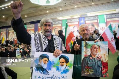 تصاویر: گرامیداشت شهدای اقتدار در مصلی تهران