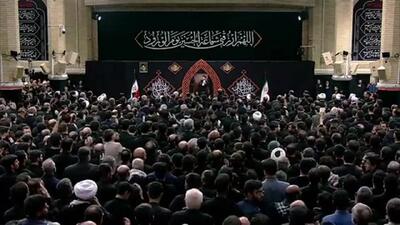 لحظاتی از مداحی میثم مطیعی در حسینیه امام خمینی(ره) + فیلم