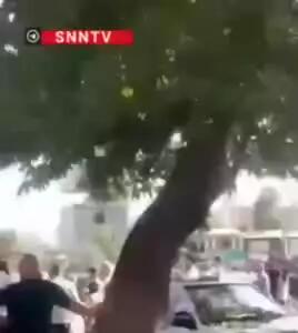 لحظه اصابت پرتابه‌های رژیم اسرائیل به میدان قدس تهران
