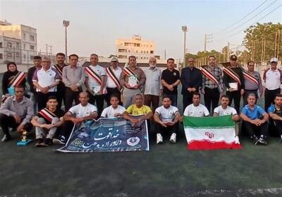 تجلیل از سربازان و مدافعان امنیت و خدمات‌رسان بوشهر - تسنیم