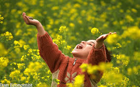در حال زندگی کنید و لذت ببرید