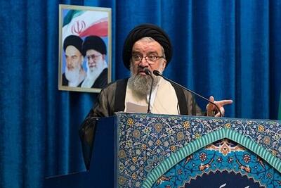 آیت‌الله خاتمی: دوقطبی‌سازی امت - ملت کاملاً نامربوط است
