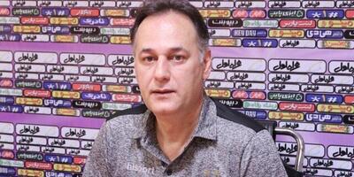 ساپینتو در ایران چوب مشاوره‌ غلط را خورد/ احتمالا به او گفته بودند اگر شلوغ کاری کنی، در استقلال نتیجه می گیری/ شاید استقلال محرمانه در حال یارگیری است