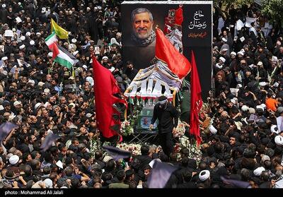 تشییع پیکر شهید سرلشگر محمد سعید ایزدی و جانباز شهید محمد آقازیارتی - قم- عکس خبری تسنیم | Tasnim