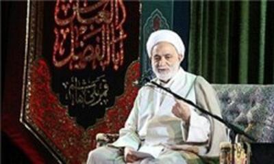 راز کامل‌بودن نماز مسافر در حرم حسینی