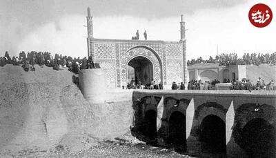 عکس/ استقبال مردم تهران از ستارخان و باقرخان ۱۱۵ سال پیش در دروازه دولت | اقتصاد24