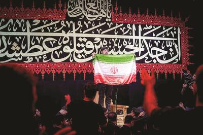 طاووسی مسرور: استفاده از مضامین ملی در محرم خوب است اگر با «سینه‌زنی» همراه نشود |  انصاف نیوز