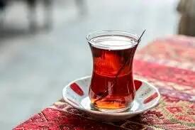 هضم غذا با چای؟ اشتباهی رایج که سلامت شما را تهدید می‌کند