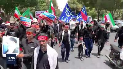 عزای ظهر عاشورا در کوچه پس کوچه‌های ایران + فیلم
