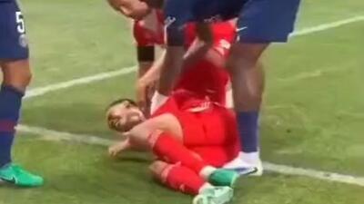 فریادهای موسیالا پس از شکستگی پای او در برخورد با دوناروما
