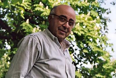 در روزگار تن زخمی وطن هویت مسکوب بخوانیم / صدای مسکوب در معنای وطن و دفاع از ایران