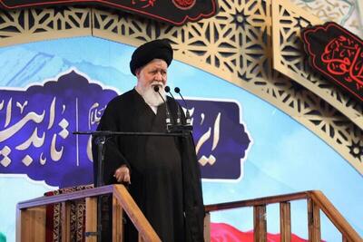 آیت‌الله علم‌الهدی: نماز ظهر عاشورا، نماد ایمان در اوج نبرد است
