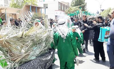 عزاداری مردم کاشمر در عاشورای حسینی 