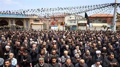 نماز ظهر عاشورا در آران و بیدگل اقامه شد + فیلم