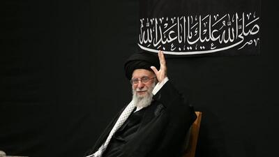 حضور رهبر انقلاب در آیین عزاداری؛ تجلی پیوند ناگسستنی رهبری و مردم و پیام قاطع به دشمنان