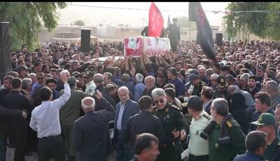  تشییع پیکر مطهر شهید خادمی در شهرستان باغملک