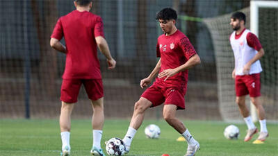 براجعه: دوست دارم در پرسپولیس بمانم