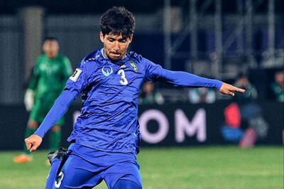 مدافع ازبکستانی به پرسپولیس پیشنهاد شد