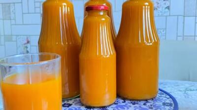 طرز تهیه آب زردآلو بدون نیاز به آبمیوه گیری / تا سالها سالم و تازه میماند