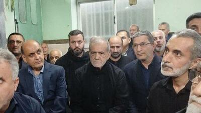 حضور رئیس‌جمهور در مراسم ترحیم ابوالشهید حاج حافظ کوچکی‌نژاد