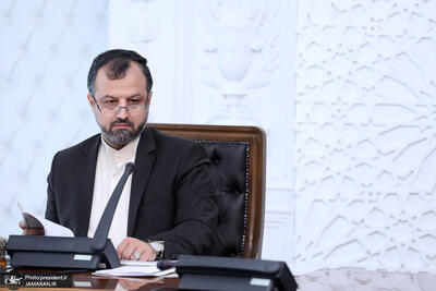 پاسخ آشنا و نوبخت به ادعای خاندوزی دربارهٔ زمین های سپاه