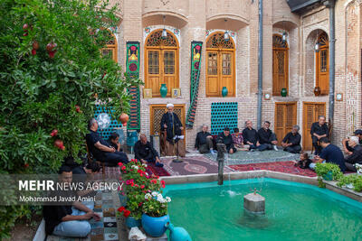 روضه خانگی در «خانه تاریخی نبوی» قزوین