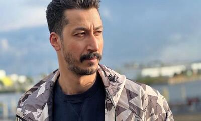 فیلم سینما مرد عینکی بهرام افشار به پرده سینما می‌رود - سبک ایده آل