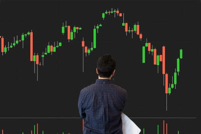 آغاز عملیات نجات بورس با منابع بانکی؛ تعادل به بازار سرمایه بازمی‌گردد؟ - سرمایه و بورس