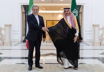 استقبال فیصل بن فرحان وزیر خارجه عربستان از سید عباس عراقچی و هیئت همراه (فیلم)