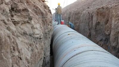 استاندار اصفهان: امکان انتقال ۷۰ میلیون مترمکعب آب نمک‌زدایی شده دریای عمان به اصفهان فراهم شد