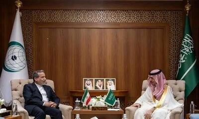 عراقچی با وزیر امور خارجه عربستان دیدار و گفتگو کرد