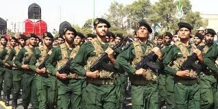 صبوری در لباس خدمت؛ همراهی نیروهای انتظامی در روزهای دشوار اقتصادی