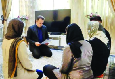 بخشش به عشق حسین(ع)
