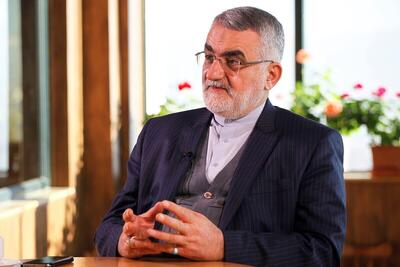 علاءالدین بروجردی: سیاست ایران، ارتباط خوب با همسایگان است / صهیونیست ها علم را در انحصار خود می‌خواهند