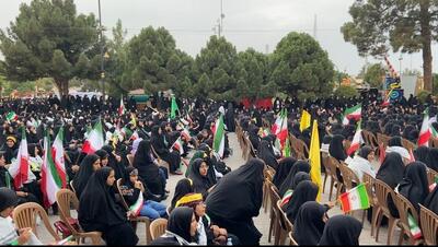 برگزاری اجتماع بزرگ زینبیون در شهر کرمان