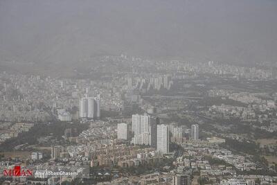 گرد و غبار تهران به دلیل خشکسالی و توسعه کانون ریزگردها است/ افزایش دو درجه‌ای میانگین دمای هوا نسبت به بلندمدت در تابستان امسال